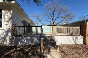 202 Throckmorton St, Weatherford, TX 76086 - Photo 5