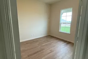 133 Hillview Trl, Decatur, TX 76234 - Photo 3