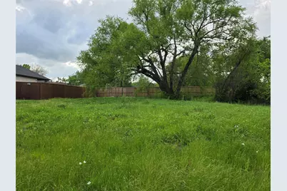 1610 Gibbons Street, Greenville, TX 75401 - Photo 1