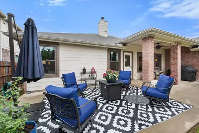 904 Lindstrom Drive, Fort Worth, TX 76131 - Photo 7
