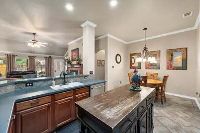 904 Lindstrom Drive, Fort Worth, TX 76131 - Photo 15
