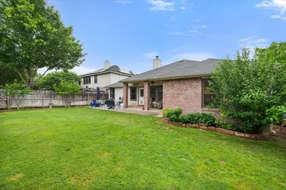 904 Lindstrom Drive, Fort Worth, TX 76131 - Photo 5