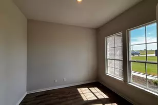132 Hillview Trl, Decatur, TX 76234 - Photo 3