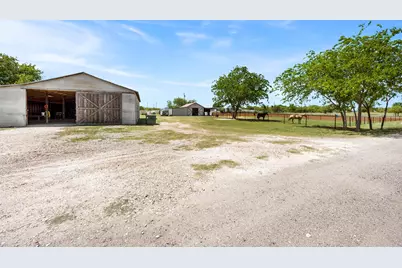 5451 N Highway 144, Granbury, TX 76048 - Photo 37