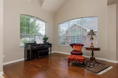 1506 Turning Leaf Lane, Garland, TX 75040 - Photo 5