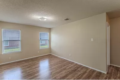 1311 Chapman Drive, Lancaster, TX 75134 - Photo 17