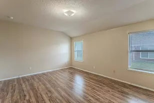 1311 Chapman Dr, Lancaster, TX 75134 - Photo 13