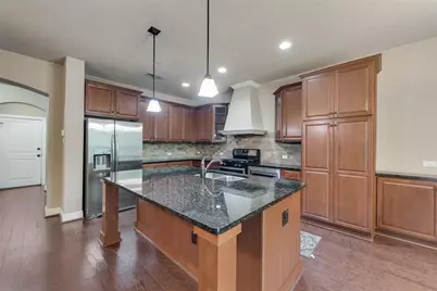 1003 Brook Hollow Drive, Euless, TX 76039 - Photo 17