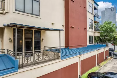 601 E 1st Street #220, Fort Worth, TX 76102 - Photo 29