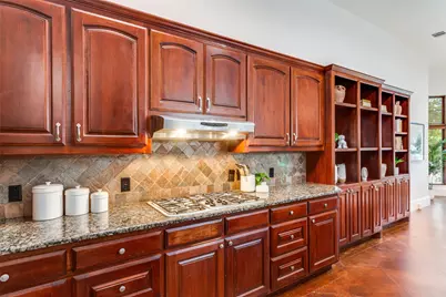 601 E 1st Street #220, Fort Worth, TX 76102 - Photo 17