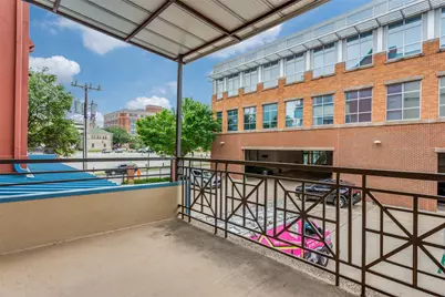 601 E 1st Street #220, Fort Worth, TX 76102 - Photo 27