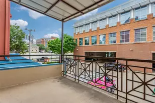 601 E 1st St, Fort Worth, TX 76102 - Photo 27