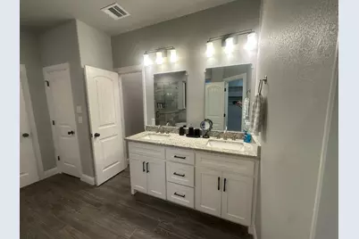 1418 Cheyenne Trail, Granbury, TX 76048 - Photo 11