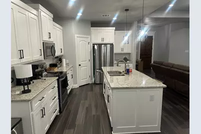 1418 Cheyenne Trail, Granbury, TX 76048 - Photo 3