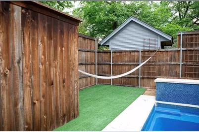 2022 Glenco Terrace, Fort Worth, TX 76110 - Photo 27