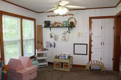 209 Pennsylvania Avenue, Graham, TX 76450 - Photo 11