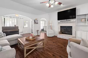 4200 Jennifer Ln, Crowley, TX 76036 - Photo 3