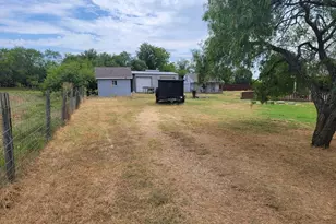 4200 Jennifer Ln, Crowley, TX 76036 - Photo 37