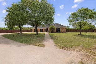 4200 Jennifer Ln, Crowley, TX 76036 - Photo 1