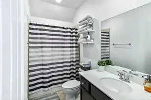 10328 Big Sandy Ct, McKinney, TX 75071 - Photo 9