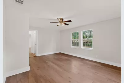 910 S Chatfield Street, Ennis, TX 75119 - Photo 17