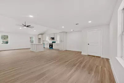 910 S Chatfield Street, Ennis, TX 75119 - Photo 15
