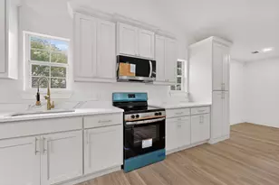 910 S Chatfield St, Ennis, TX 75119 - Photo 9