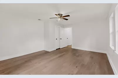 910 S Chatfield Street, Ennis, TX 75119 - Photo 19