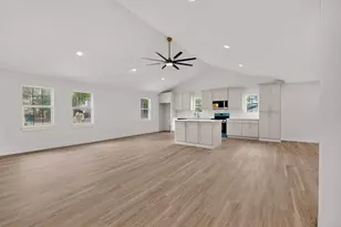 910 S Chatfield St, Ennis, TX 75119 - Photo 13