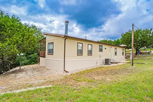 2717 Creek Dr, Granbury, TX 76048 - Photo 5