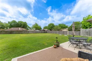 523 W 1st St, Justin, TX 76247 - Photo 27