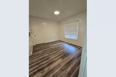 1813 Throckmorton Street, Gainesville, TX 76240 - Photo 25