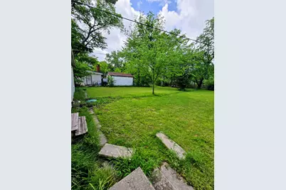 1813 Throckmorton Street, Gainesville, TX 76240 - Photo 31