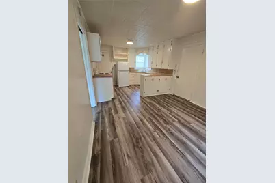 1813 Throckmorton Street, Gainesville, TX 76240 - Photo 11