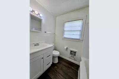 1813 Throckmorton Street, Gainesville, TX 76240 - Photo 17