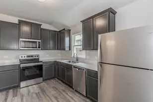 4610 Sausalito Dr, Arlington, TX 76016 - Photo 7