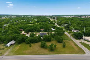400 W Tyler St, Mexia, TX 76667 - Photo 1