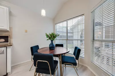 336 Touchdown Drive, Irving, TX 75063 - Photo 13