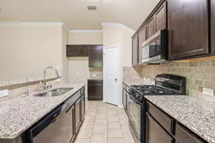 11804 Hamptonbrook Dr, McKinney, TX 75071 - Photo 5