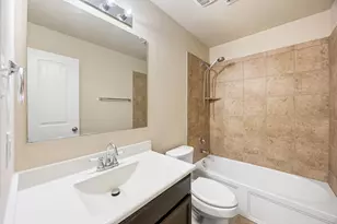 11804 Hamptonbrook Dr, McKinney, TX 75071 - Photo 13
