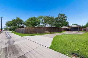 1604 Shadow Moss Way, Carrollton, TX 75007 - Photo 27