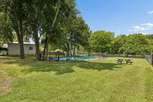 2507 Lake Ridge Rd, Glenn Heights, TX 75154 - Photo 19