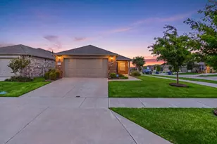 1269 Revolution Dr, Little Elm, TX 76227 - Photo 3