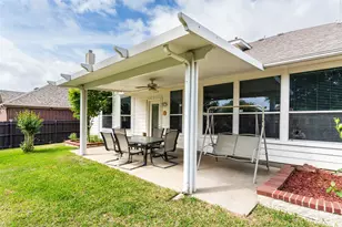 4924 Marsh Harrier Ave, Grand Prairie, TX 75052 - Photo 37