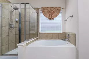 4924 Marsh Harrier Ave, Grand Prairie, TX 75052 - Photo 23