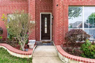 4924 Marsh Harrier Ave, Grand Prairie, TX 75052 - Photo 3