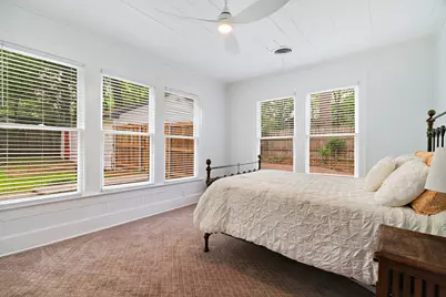 2240 Hubbard, Paris, TX 75460 - Photo 13