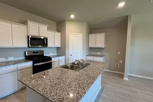 8436 Hollymead Ln, Fort Worth, TX 76131 - Photo 3