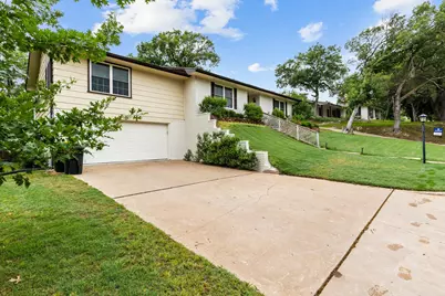 420 Brookwood Drive, Woodway, TX 76712 - Photo 3