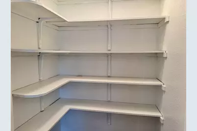 7 S Bobcat Court, Morgans Point Resort, TX 76513 - Photo 9